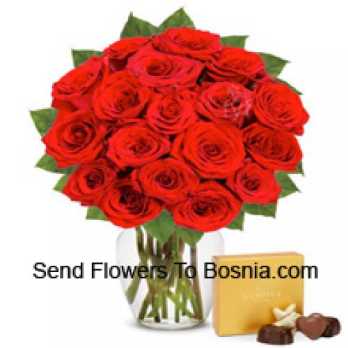 24 Roses in Vase with Chocolate