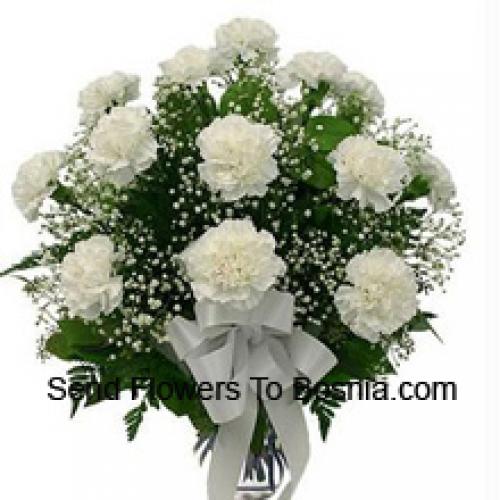 18 Cute White Carnations